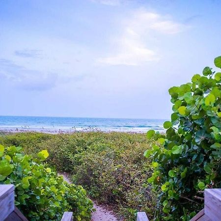 Beach House W/Putting Green/Game Rm/Rooftop Deck شاطئ كوكوا المظهر الخارجي الصورة